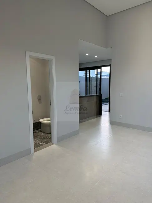 Casa de Condomínio com 3 quartos à venda, 172m2 em Cuiaba - MT - imagem 3 Foto 3 de Casa de Condomínio com 3 quartos à venda, 172m2 em Cuiaba - MT