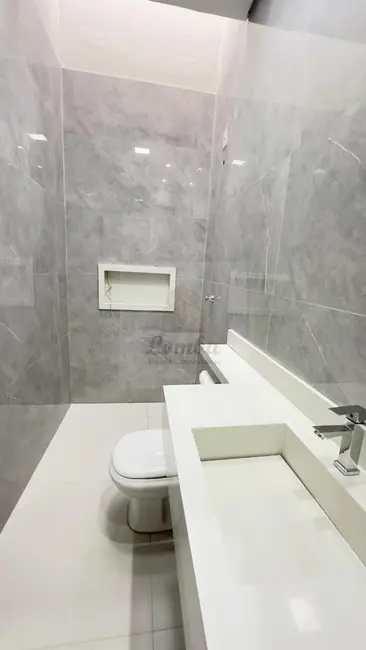 Casa com 3 quartos à venda, 190m2 em Jardim das Palmeiras, Cuiaba - MT - imagem 8 Foto 8 de Casa com 3 quartos à venda, 190m2 em Jardim das Palmeiras, Cuiaba - MT