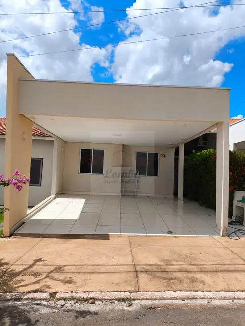 Foto 2 de Casa de Condomínio com 3 quartos para alugar, 96m2 em Petrópolis, Varzea Grande - MT
