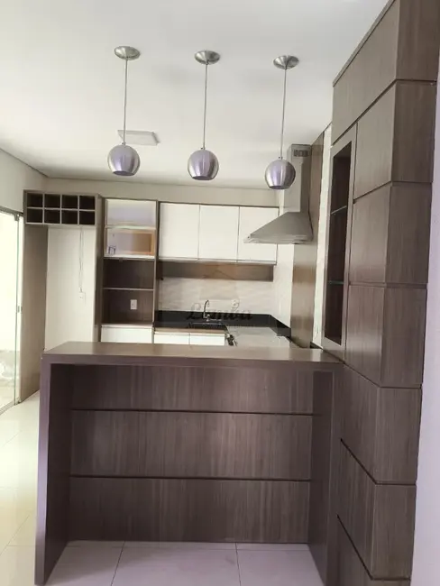Foto 3 de Casa de Condomínio com 3 quartos para alugar, 96m2 em Petrópolis, Varzea Grande - MT