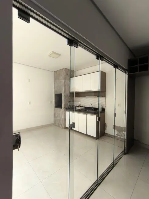 Foto 5 de Casa de Condomínio com 3 quartos para alugar, 96m2 em Petrópolis, Varzea Grande - MT