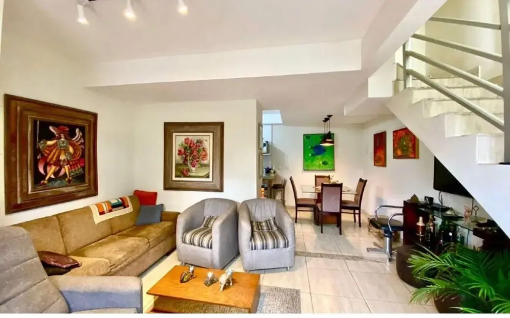 Foto 2 de Casa com 2 quartos à venda, 108m2 em Santa Terezinha, Belo Horizonte - MG