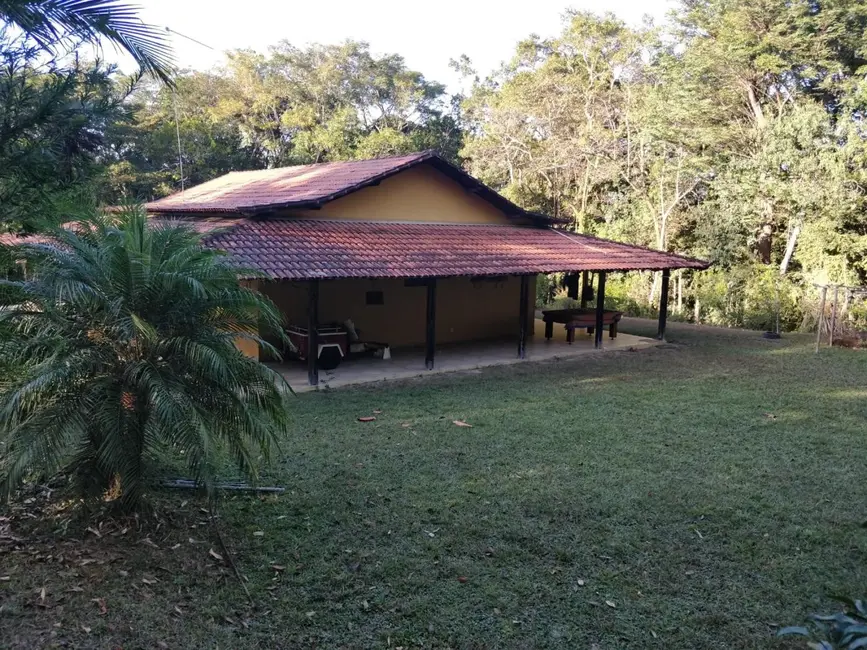 Chácara com 4 quartos à venda, 120m2 em Esmeraldas - MG - imagem 6 Foto 6 de Chácara com 4 quartos à venda, 120m2 em Esmeraldas - MG