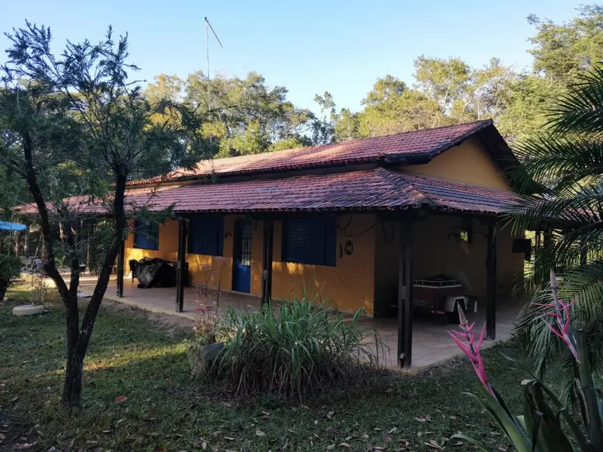 Chácara com 4 quartos à venda, 120m2 em Esmeraldas - MG - imagem 7 Foto 7 de Chácara com 4 quartos à venda, 120m2 em Esmeraldas - MG