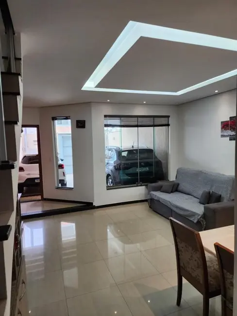 Foto 3 de Casa com 3 quartos à venda, 140m2 em Contagem - MG