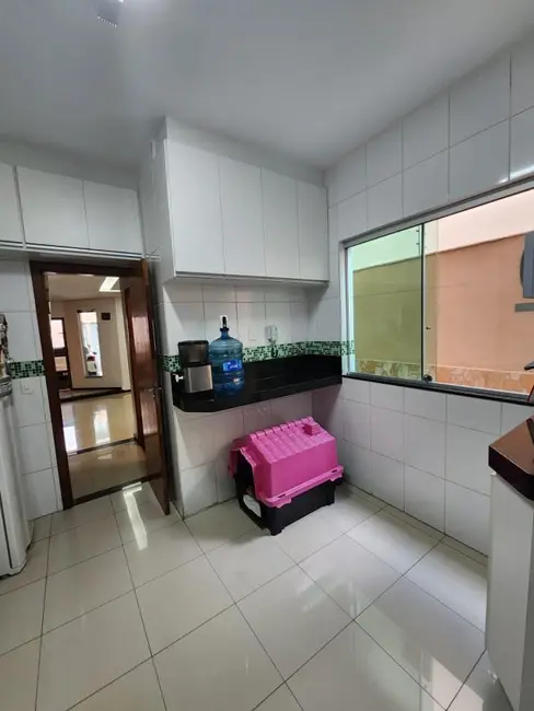 Foto 9 de Casa com 3 quartos à venda, 140m2 em Contagem - MG