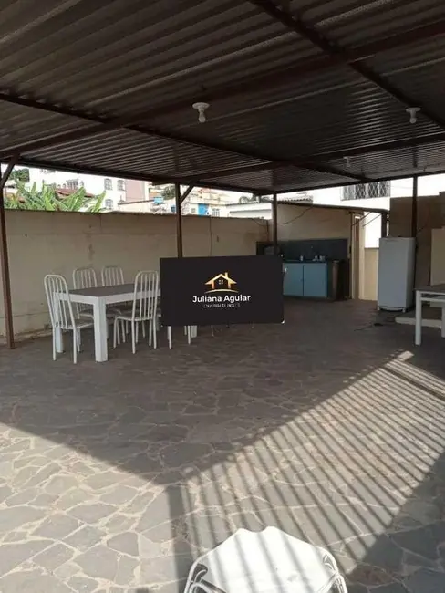 Casa com 3 quartos à venda, 232m2 em Dom Bosco, Belo Horizonte - MG - imagem 2 Foto 2 de Casa com 3 quartos à venda, 232m2 em Dom Bosco, Belo Horizonte - MG