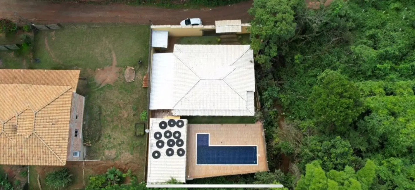 Chácara com 4 quartos à venda, 350m2 em Brumadinho - MG - imagem 3 Foto 3 de Chácara com 4 quartos à venda, 350m2 em Brumadinho - MG