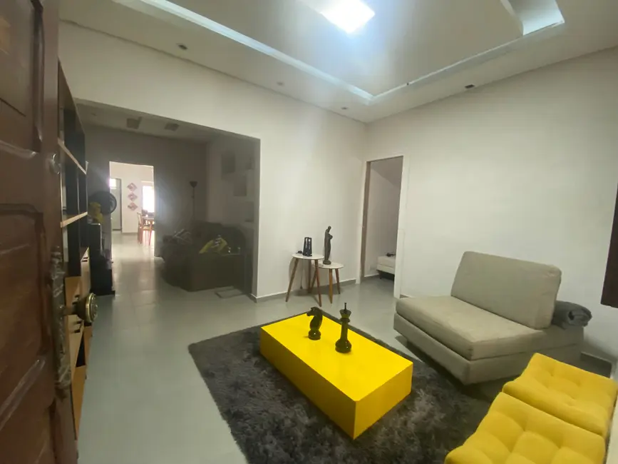 Foto 2 de Casa com 3 quartos à venda, 300m2 em Caiçaras, Belo Horizonte - MG