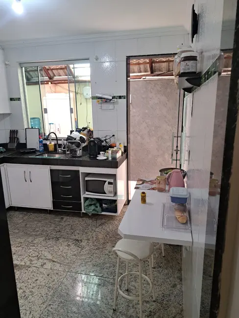 Foto 6 de Casa com 2 quartos à venda, 116m2 em Contagem - MG