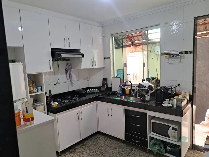 Foto 5 de Casa com 2 quartos à venda, 116m2 em Contagem - MG