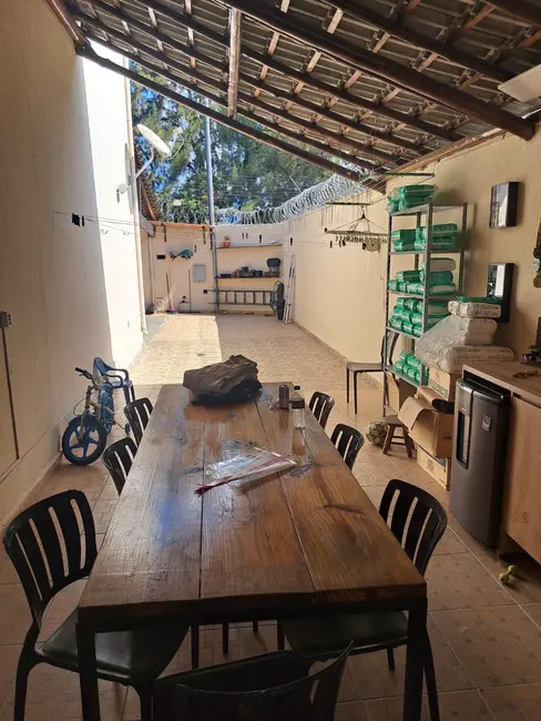 Foto 2 de Casa com 2 quartos à venda, 116m2 em Contagem - MG