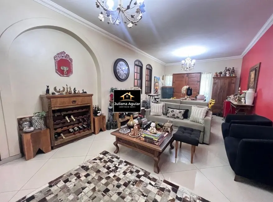 Casa com 3 quartos à venda, 272m2 em Santa Amélia, Belo Horizonte - MG - imagem 7 Foto 7 de Casa com 3 quartos à venda, 272m2 em Santa Amélia, Belo Horizonte - MG
