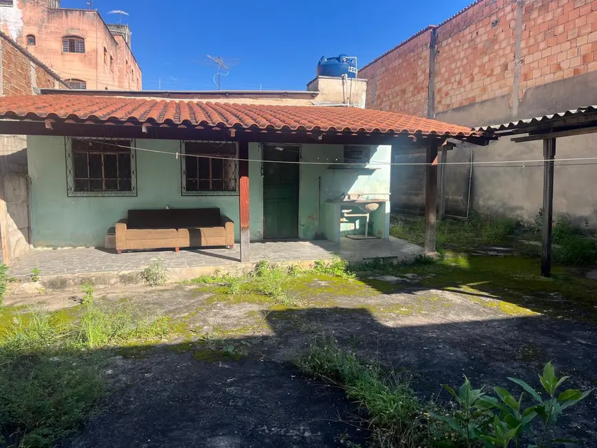 Foto 4 de Terreno / Lote à venda, 360m2 em Contagem - MG