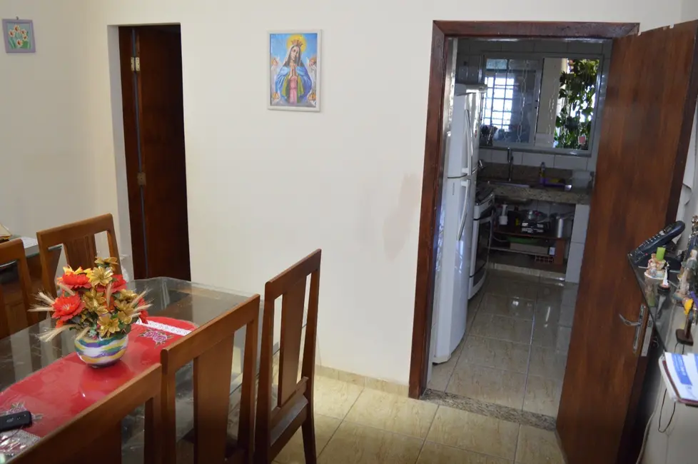 Foto 6 de Casa com 9 quartos à venda, 360m2 em Pindorama, Belo Horizonte - MG