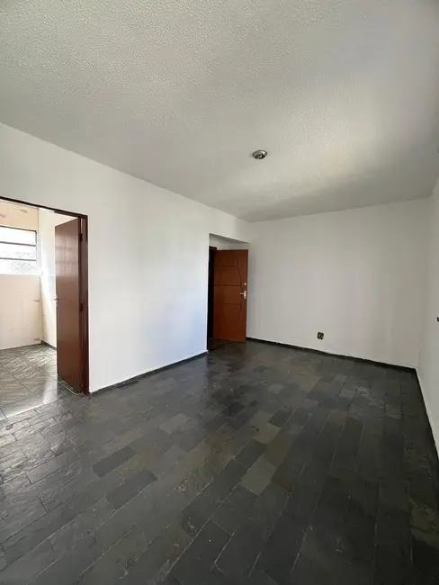 Apartamento com 3 quartos à venda, 75m2 em Santa Terezinha, Belo Horizonte - MG - imagem 4 Foto 4 de Apartamento com 3 quartos à venda, 75m2 em Santa Terezinha, Belo Horizonte - MG