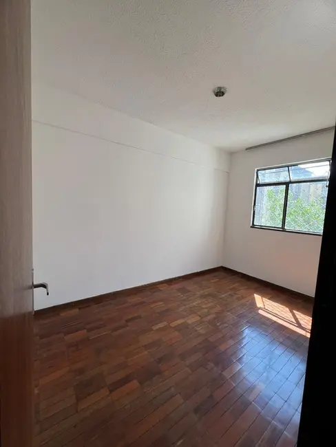 Apartamento com 3 quartos à venda, 75m2 em Santa Terezinha, Belo Horizonte - MG - imagem 3 Foto 3 de Apartamento com 3 quartos à venda, 75m2 em Santa Terezinha, Belo Horizonte - MG