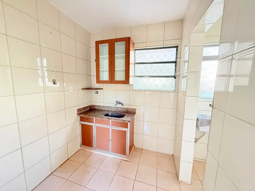 Foto 2 de Apartamento com 3 quartos à venda, 70m2 em Santa Terezinha, Belo Horizonte - MG