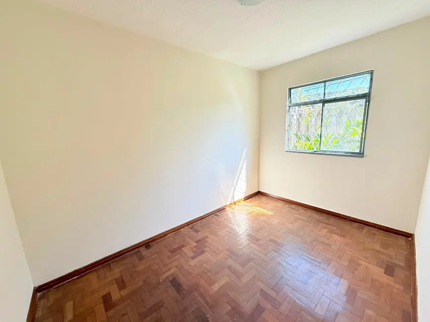 Foto 3 de Apartamento com 3 quartos à venda, 70m2 em Santa Terezinha, Belo Horizonte - MG