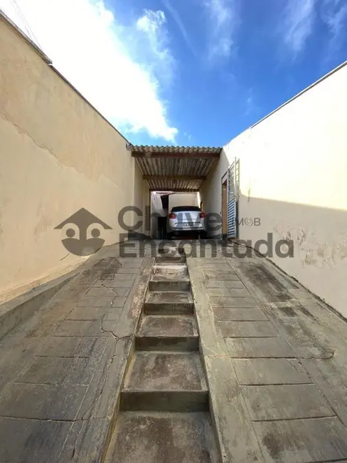 Casa com 4 quartos à venda, 280m2 em Vila Moimaz, Birigui - SP - imagem 2 Foto 2 de Casa com 4 quartos à venda, 280m2 em Vila Moimaz, Birigui - SP