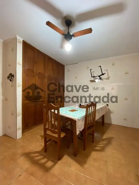 Casa com 4 quartos à venda, 280m2 em Vila Moimaz, Birigui - SP - imagem 4 Foto 4 de Casa com 4 quartos à venda, 280m2 em Vila Moimaz, Birigui - SP