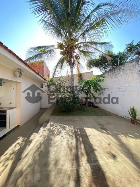 Foto 8 de Casa com 3 quartos à venda, 134m2 em Jardim São Conrado, Birigui - SP