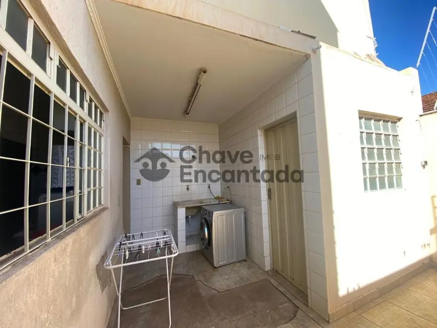 Sobrado com 3 quartos à venda, 115m2 em Jardim Morumbi, Birigui - SP - imagem 7 Foto 7 de Sobrado com 3 quartos à venda, 115m2 em Jardim Morumbi, Birigui - SP