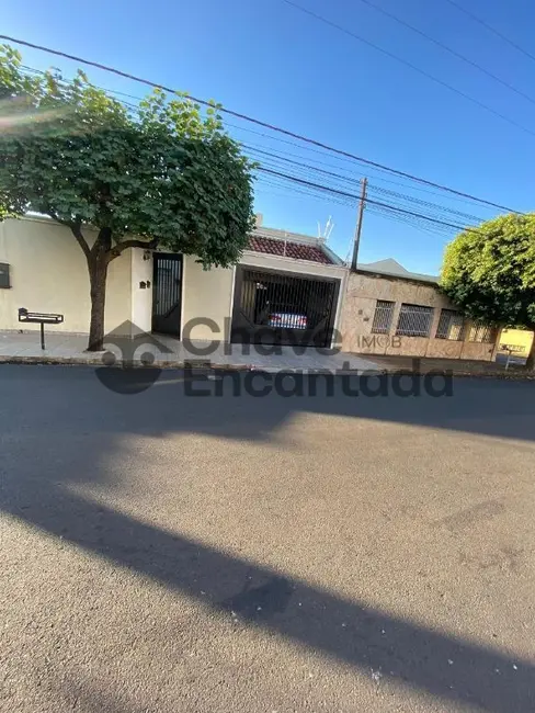 Foto 1 de Casa com 2 quartos à venda, 111m2 em Centro, Birigui - SP