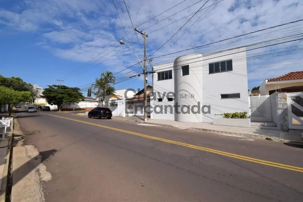 Foto 2 de Prédio Inteiro à venda, 338m2 em Jardim Estoril, Birigui - SP
