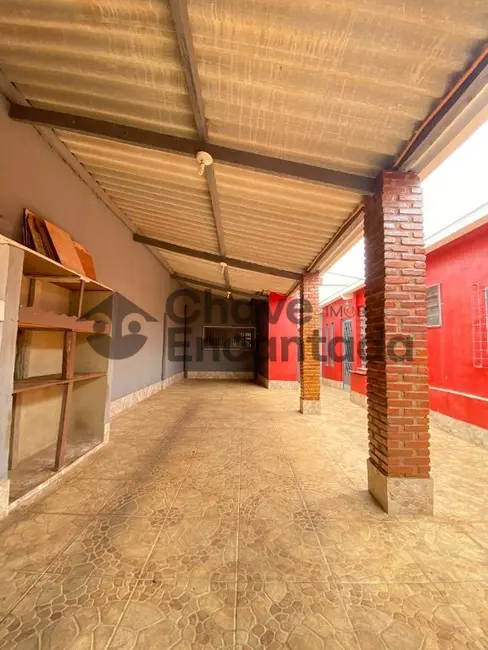 Casa com 2 quartos à venda, 148m2 em Residencial Prefeito Mário Crêm dos Santos, Birigui - SP - imagem 4 Foto 4 de Casa com 2 quartos à venda, 148m2 em Residencial Prefeito Mário Crêm dos Santos, Birigui - SP