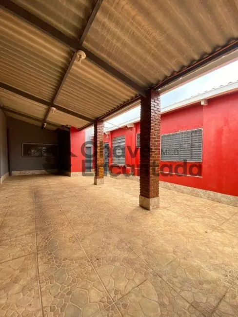 Casa com 2 quartos à venda, 148m2 em Residencial Prefeito Mário Crêm dos Santos, Birigui - SP - imagem 1 Foto 1 de Casa com 2 quartos à venda, 148m2 em Residencial Prefeito Mário Crêm dos Santos, Birigui - SP