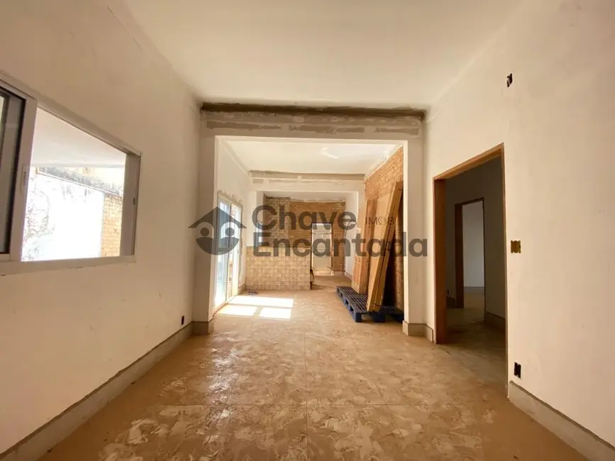 Casa com 3 quartos à venda, 187m2 em Centro, Birigui - SP - imagem 3 Foto 3 de Casa com 3 quartos à venda, 187m2 em Centro, Birigui - SP