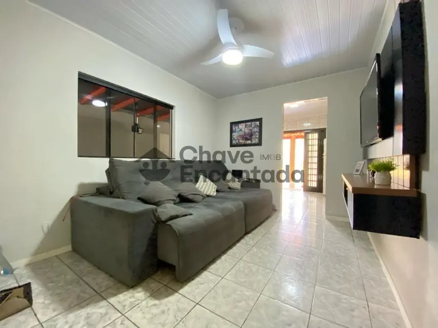 Casa com 3 quartos à venda, 152m2 em Jardim São Braz, Birigui - SP - imagem 2 Foto 2 de Casa com 3 quartos à venda, 152m2 em Jardim São Braz, Birigui - SP