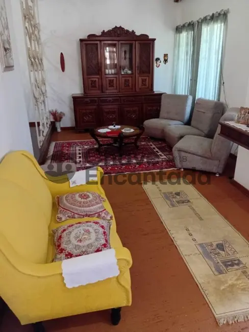 Casa com 3 quartos à venda, 249m2 em Jardim Estoril, Birigui - SP - imagem 2 Foto 2 de Casa com 3 quartos à venda, 249m2 em Jardim Estoril, Birigui - SP