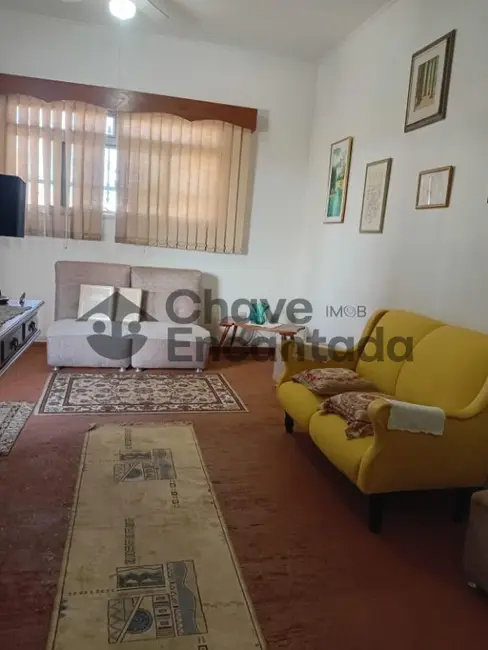Casa com 3 quartos à venda, 249m2 em Jardim Estoril, Birigui - SP - imagem 3 Foto 3 de Casa com 3 quartos à venda, 249m2 em Jardim Estoril, Birigui - SP