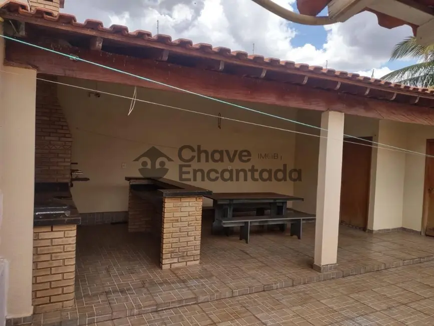 Casa com 3 quartos à venda, 183m2 em Jardim Marister, Birigui - SP - imagem 7 Foto 7 de Casa com 3 quartos à venda, 183m2 em Jardim Marister, Birigui - SP