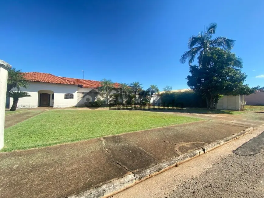 Casa com 6 quartos à venda, 697m2 em Sítio de Recreio Passaredo, Birigui - SP - imagem 2 Foto 2 de Casa com 6 quartos à venda, 697m2 em Sítio de Recreio Passaredo, Birigui - SP