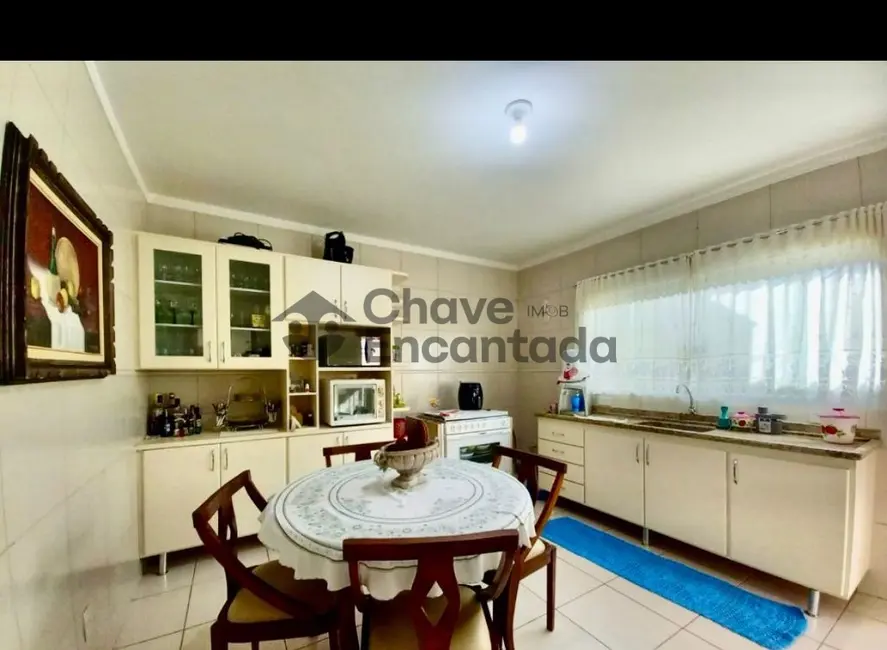 Casa de Condomínio com 3 quartos à venda, 256m2 em Residencial Ibisa, Birigui - SP - imagem 5 Foto 5 de Casa de Condomínio com 3 quartos à venda, 256m2 em Residencial Ibisa, Birigui - SP