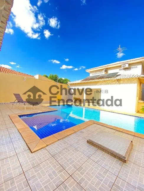 Sobrado com 3 quartos à venda, 317m2 em Jardim Pérola, Birigui - SP - imagem 3 Foto 3 de Sobrado com 3 quartos à venda, 317m2 em Jardim Pérola, Birigui - SP