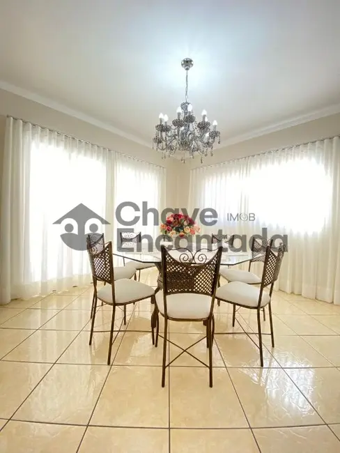 Sobrado com 3 quartos à venda, 317m2 em Jardim Pérola, Birigui - SP - imagem 6 Foto 6 de Sobrado com 3 quartos à venda, 317m2 em Jardim Pérola, Birigui - SP