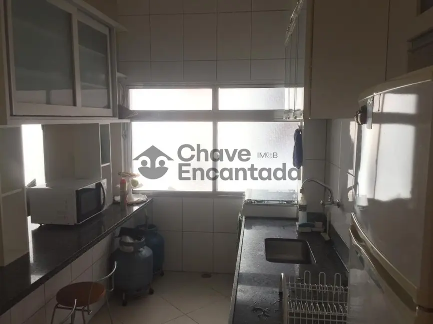 Apartamento com 2 quartos à venda, 56m2 em Guaruja - SP - imagem 3 Foto 3 de Apartamento com 2 quartos à venda, 56m2 em Guaruja - SP