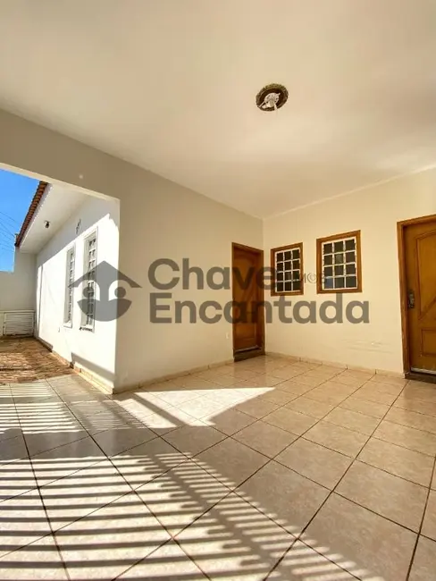 Foto 1 de Casa com 3 quartos à venda, 109m2 em Vila Germano, Birigui - SP