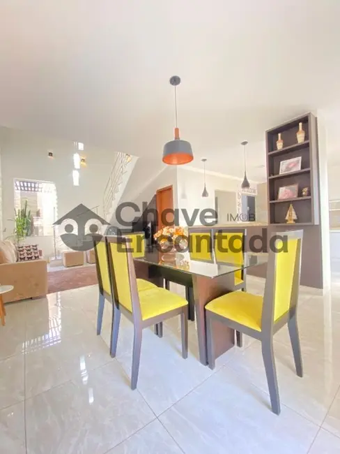 Casa com 3 quartos à venda, 158m2 em Vila Guarujá, Birigui - SP - imagem 7 Foto 7 de Casa com 3 quartos à venda, 158m2 em Vila Guarujá, Birigui - SP