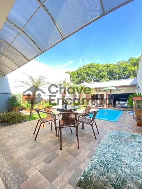 Casa com 3 quartos à venda, 158m2 em Vila Guarujá, Birigui - SP - imagem 8 Foto 8 de Casa com 3 quartos à venda, 158m2 em Vila Guarujá, Birigui - SP