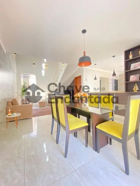 Casa com 3 quartos à venda, 158m2 em Vila Guarujá, Birigui - SP - imagem 4 Foto 4 de Casa com 3 quartos à venda, 158m2 em Vila Guarujá, Birigui - SP