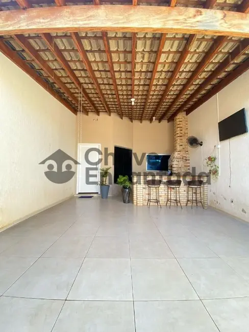 Foto 2 de Casa com 3 quartos à venda, 141m2 em Iporã, Aracatuba - SP