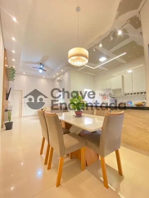 Foto 1 de Casa com 3 quartos à venda, 141m2 em Iporã, Aracatuba - SP