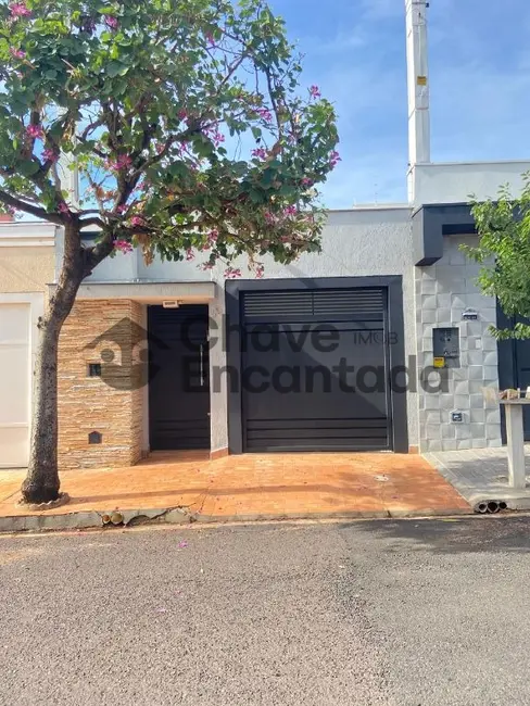 Foto 1 de Casa com 2 quartos à venda, 69m2 em Parque Residencial Laluce II, Birigui - SP