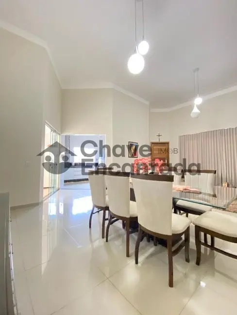 Casa de Condomínio com 3 quartos à venda, 199m2 em Residencial Veneza, Birigui - SP - imagem 1 Foto 1 de Casa de Condomínio com 3 quartos à venda, 199m2 em Residencial Veneza, Birigui - SP