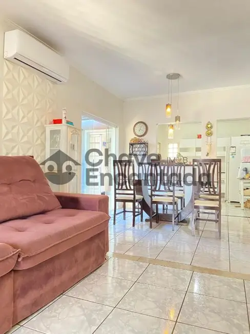 Casa com 3 quartos à venda, 167m2 em Vila Germano, Birigui - SP - imagem 4 Foto 4 de Casa com 3 quartos à venda, 167m2 em Vila Germano, Birigui - SP